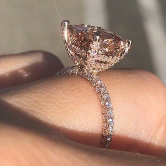 Gorgeous Women’s Rose Gold Filled Ring Size - Picture 2 of 2